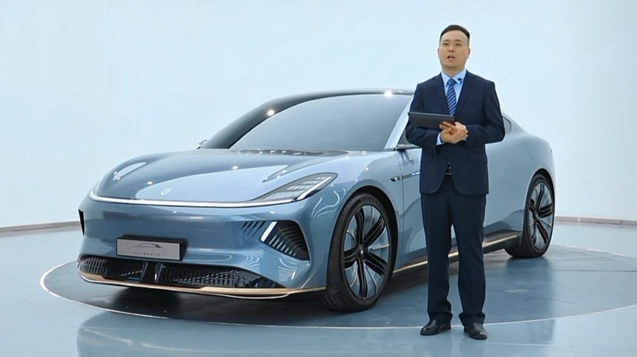 Электрический седан Skyhome от бренда Skywell дебютирует на выставке в Пекине